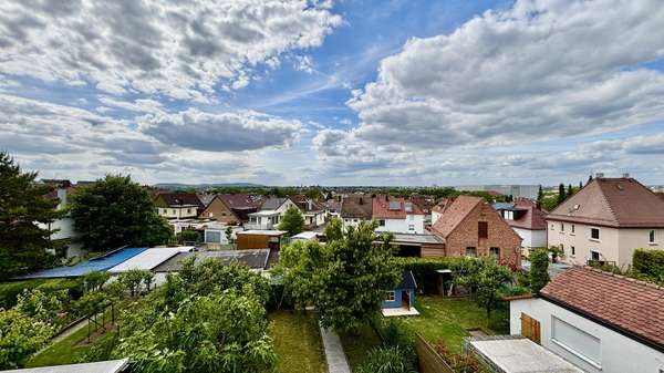 Ausblick vom Dachgeschoss - Reihenmittelhaus in 74074 Heilbronn mit 85m² kaufen