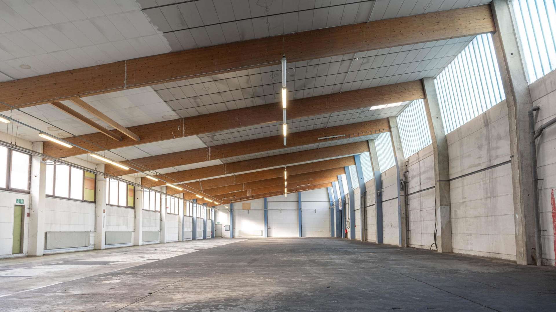 Halle 2 - Produktion in 74206 Bad Wimpfen mit 2235m² mieten