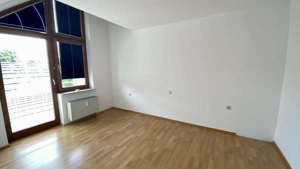 Schlafzimmer Schlafzimmer - Galerie in 74182 Obersulm mit 85m² kaufen