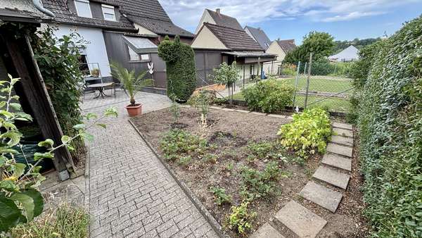 Garten Garten - Doppelhaushälfte in 74177 Bad Friedrichshall mit 90m² kaufen