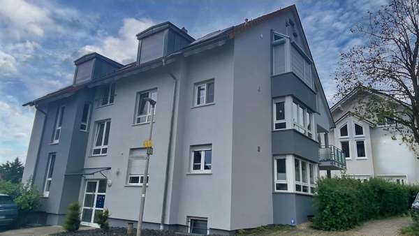 Frontansicht Frontansicht - Dachgeschosswohnung in 74211 Leingarten mit 83m² kaufen