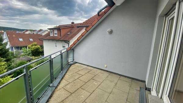 Schöne Loggia Schöne Loggia - Dachgeschosswohnung in 74211 Leingarten mit 83m² kaufen
