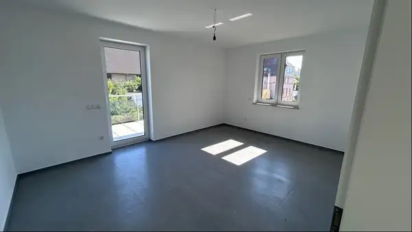 Neubau - Stilvolles Wohnen in ruhiger Lage