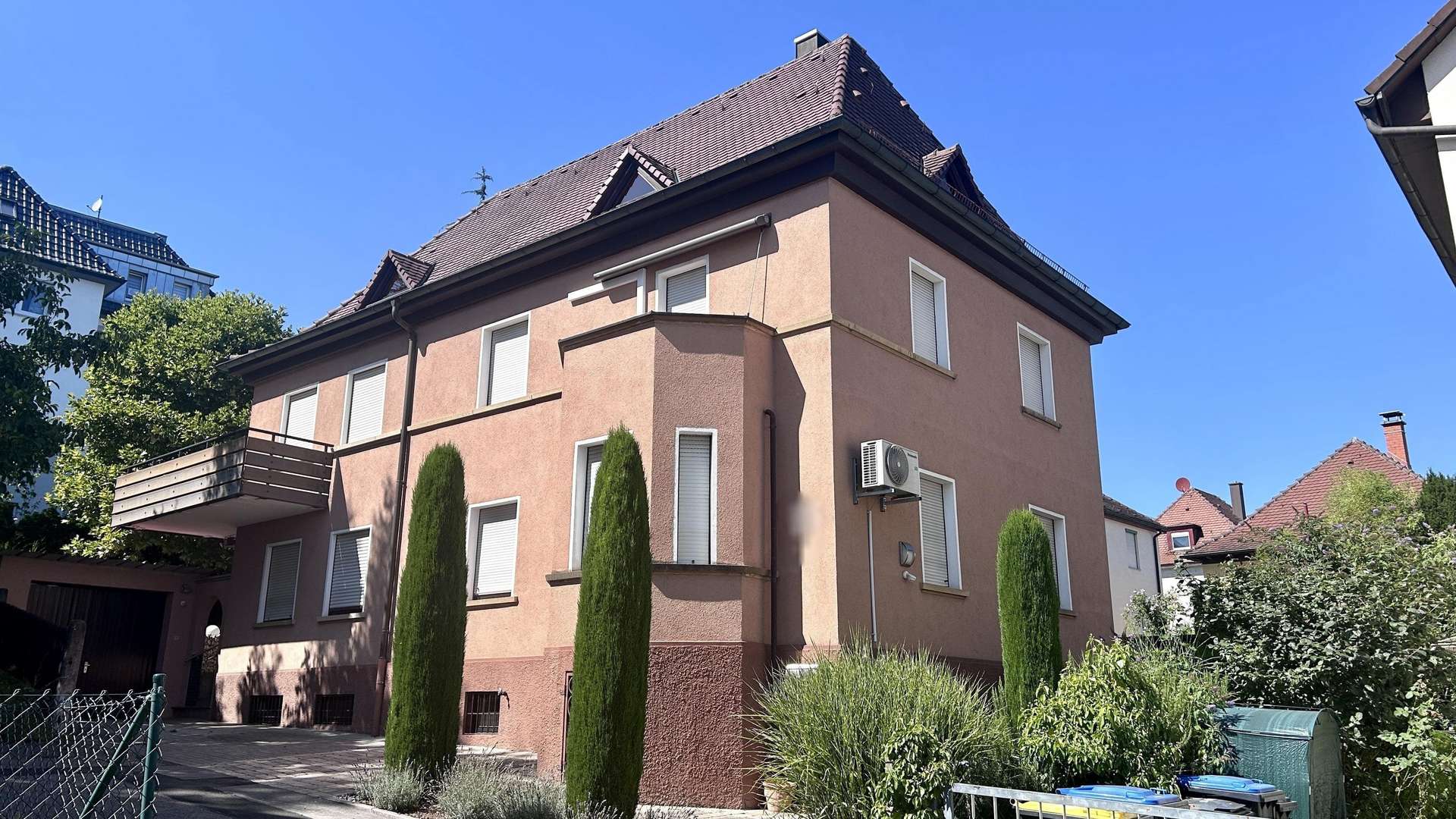 Exposébild Exposébild - Zweifamilienhaus in 74080 Heilbronn mit 245m² kaufen