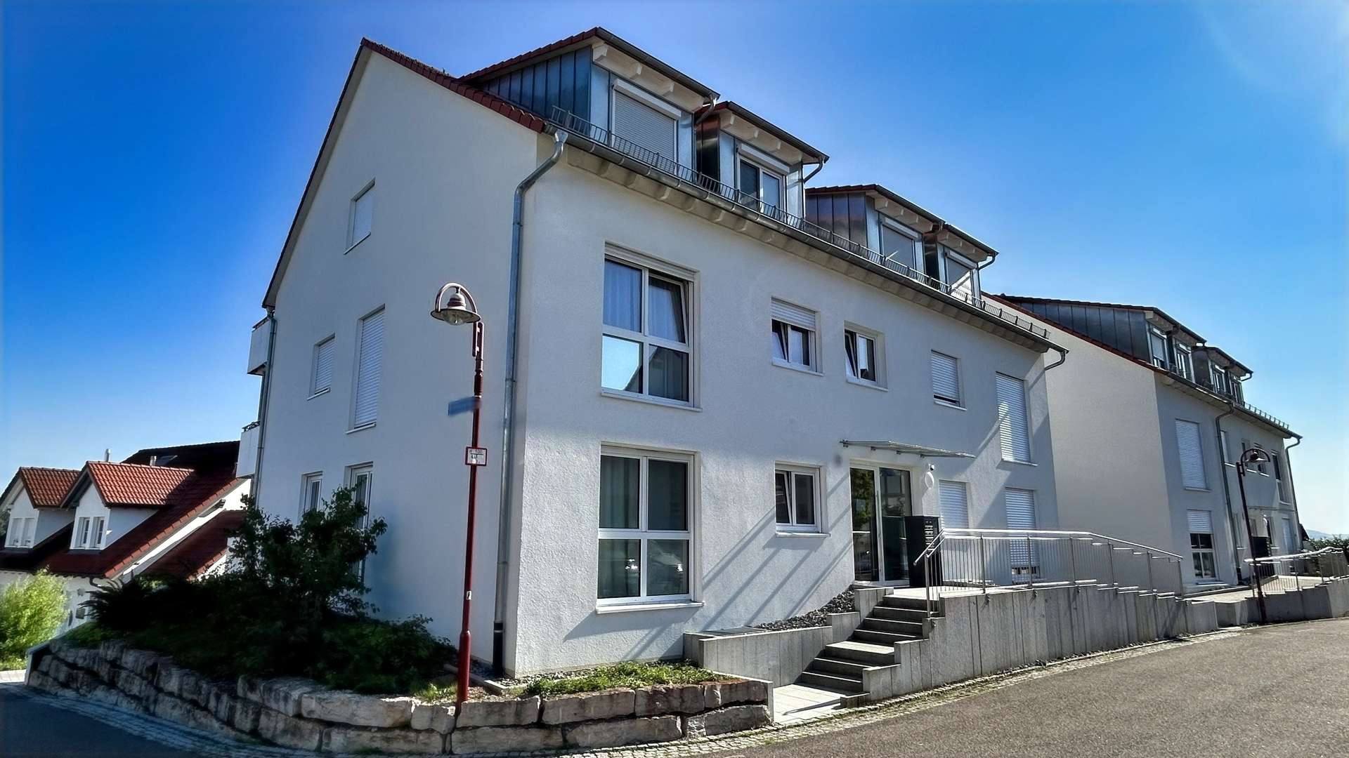 Außenansicht Eingang Außenansicht Eingang - Erdgeschosswohnung in 74239 Hardthausen mit 78m² kaufen