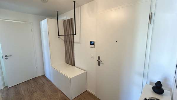 Flur Flur - Erdgeschosswohnung in 74239 Hardthausen mit 78m² kaufen