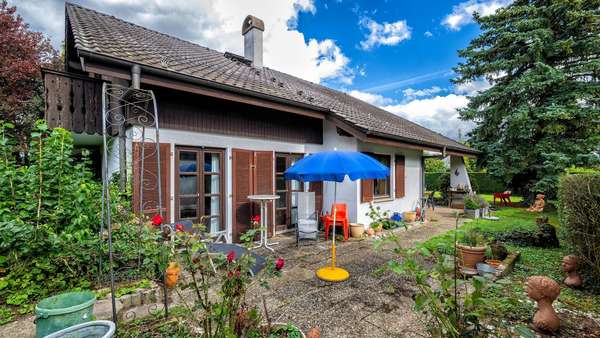 Terrasse Terrasse - Einfamilienhaus in 74078 Heilbronn mit 187m² kaufen