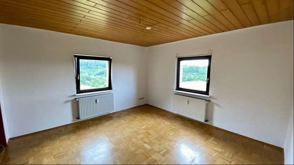 Wohnzimmer EG - Zweifamilienhaus in 74245 Löwenstein mit 138m² kaufen