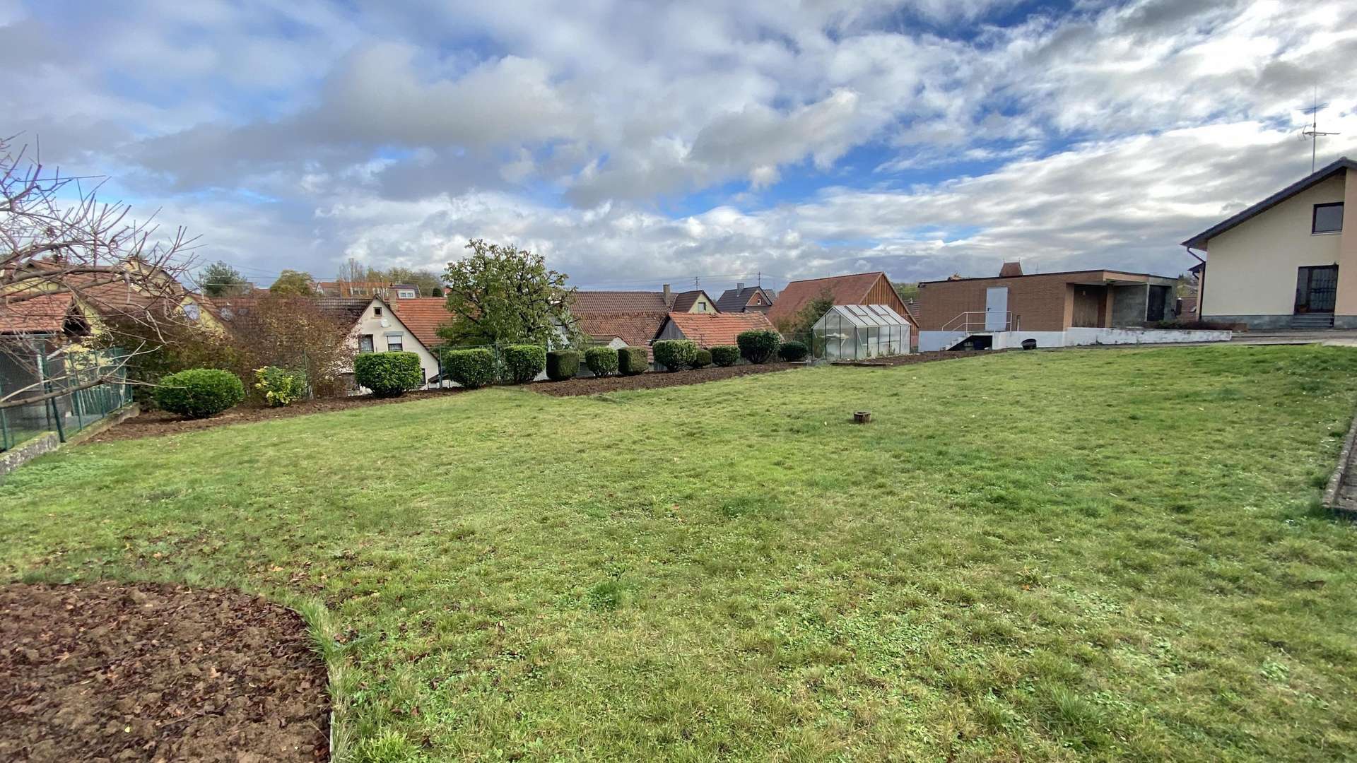 Grundstück in 74336 Brackenheim mit 708m² kaufen