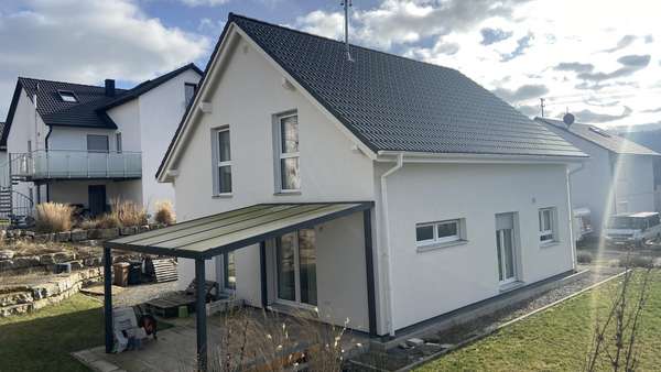 Schöne Pergola - Einfamilienhaus in 74397 Pfaffenhofen mit 137m² kaufen
