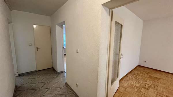 Flur - Etagenwohnung in 74080 Heilbronn mit 59m² kaufen