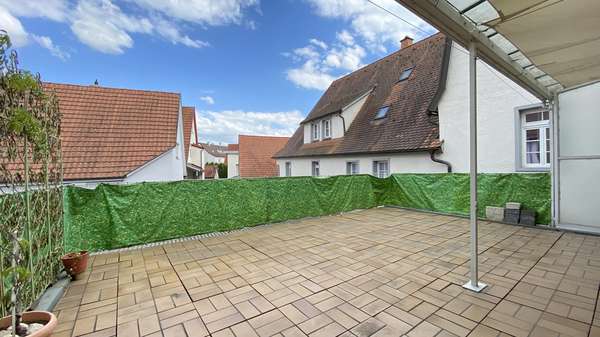 Große Dachterrasse - Mehrfamilienhaus in 74348 Lauffen mit 115m² kaufen