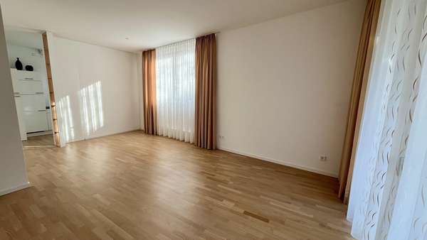 Wohn-/Esszimmer - Erdgeschosswohnung in 74072 Heilbronn mit 66m² kaufen
