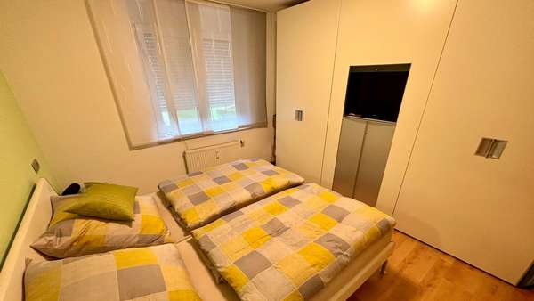 Schlafzimmer - Etagenwohnung in 74831 Gundelsheim mit 72m² kaufen