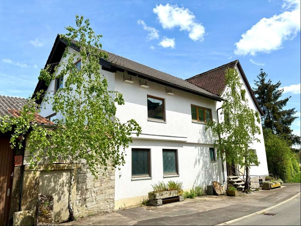 Außenansicht Außenansicht - Einfamilienhaus in 74572 Blaufelden mit 165m² kaufen