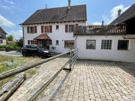 Ansicht  - Bauernhaus in 74532 Ilshofen mit 298m² kaufen