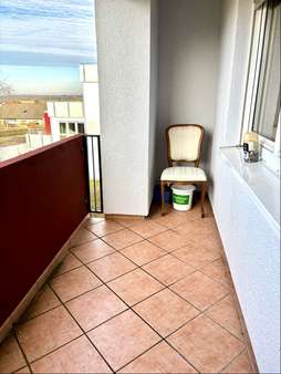 Balkon - Etagenwohnung in 74575 Schrozberg mit 74m² kaufen