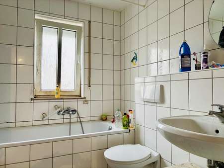 Tageslicht-Badezimmer - Etagenwohnung in 74564 Crailsheim mit 72m² als Kapitalanlage kaufen