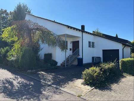 Außenansicht Außenansicht - Einfamilienhaus in 74523 Schwäbisch Hall mit 185m² kaufen