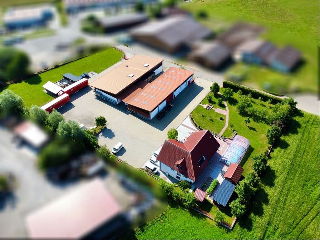 Vogelperspektive - Produktion in 74575 Schrozberg mit 339m² als Kapitalanlage kaufen