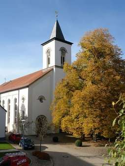 Kirche in Mainhardt - Etagenwohnung in 74535 Mainhardt mit 76m² kaufen