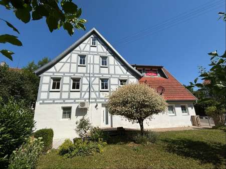 Außenansicht - Einfamilienhaus in 74538 Rosengarten mit 270m² kaufen
