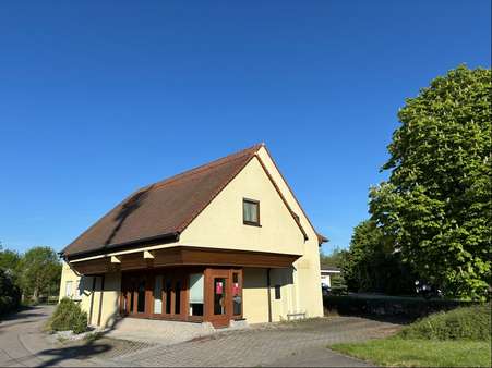 Außenansicht - Bürohaus in 74597 Stimpfach mit 120m² kaufen