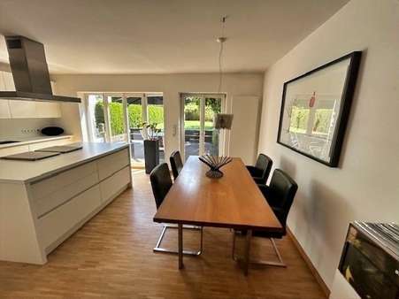 EG Essbereich mit Zugang Terrasse - Einfamilienhaus in 74523 Schwäbisch Hall mit 132m² kaufen