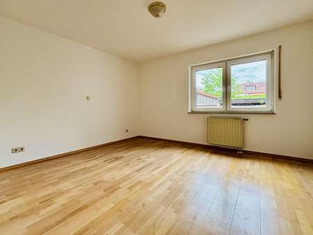 Schlafzimmer Schlafzimmer - Erdgeschosswohnung in 74564 Crailsheim mit 76m² kaufen