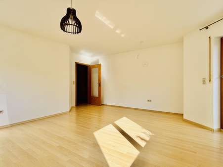 Wohnzimmer - Erdgeschosswohnung in 74597 Stimpfach mit 76m² kaufen