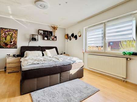 Schlafzimmer EG Westhaus Schlafzimmer EG Westhaus - Mehrfamilienhaus in 74594 Kreßberg mit 484m² als Kapitalanlage kaufen