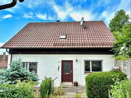 Außenansciht Außenansciht - Einfamilienhaus in 74575 Schrozberg mit 110m² kaufen
