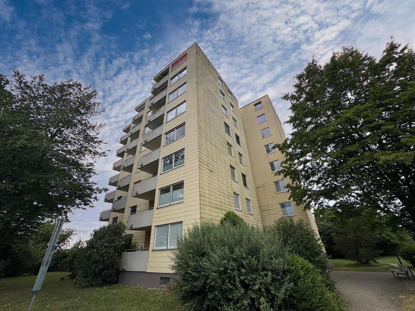 Außenansicht Außenansicht - Etagenwohnung in 74523 Schwäbisch Hall mit 64m² mieten