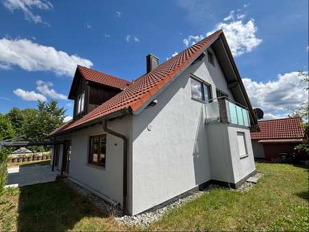 Ansicht mit Garten Ansicht mit Garten - Zweifamilienhaus in 74541 Vellberg mit 220m² kaufen