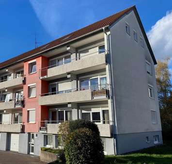 Ansicht Balkonseite - Erdgeschosswohnung in 74523 Schwäbisch Hall mit 78m² kaufen