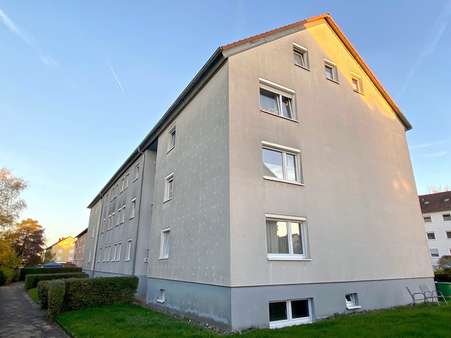 Ansicht seitlich vorn - Etagenwohnung in 74523 Schwäbisch Hall mit 77m² kaufen