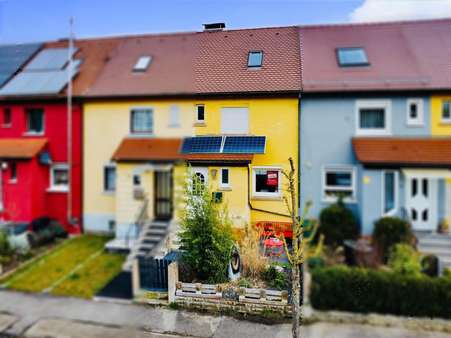 Außenansicht Außenansicht - Reihenmittelhaus in 74564 Crailsheim mit 68m² kaufen