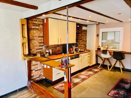 Blick vom Wohnzimmer in die Küche Blick vom Wohnzimmer in die Küche - Reihenmittelhaus in 74564 Crailsheim mit 68m² kaufen