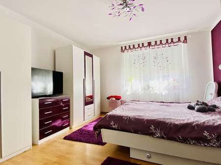 Schlafzimmer - Etagenwohnung in 74564 Crailsheim mit 65m² kaufen