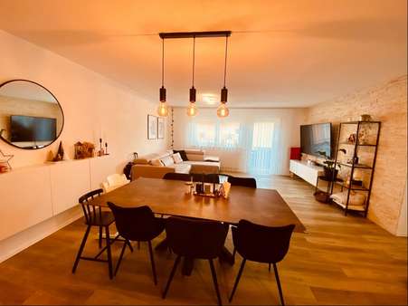 offener Wohn-Essbereich - Etagenwohnung in 74564 Crailsheim mit 96m² kaufen