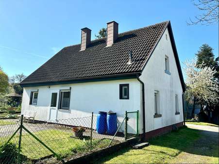 Außenansicht - Einfamilienhaus in 74575 Schrozberg mit 85m² kaufen