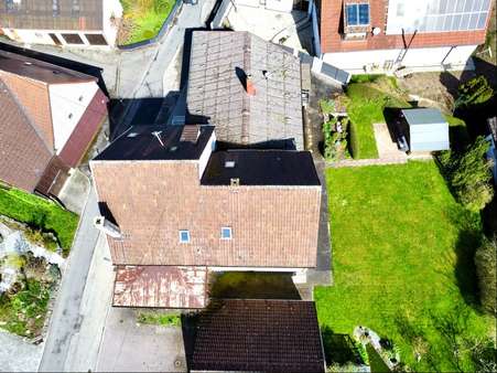 Vogelperspektive auf das Grundstück - Mehrfamilienhaus in 74589 Satteldorf mit 230m² kaufen