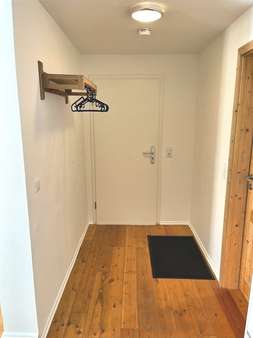 Flur - Etagenwohnung in 74632 Neuenstein mit 56m² kaufen