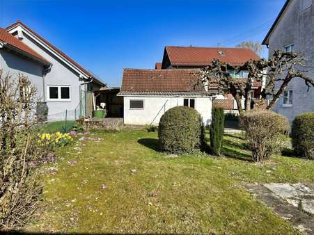 Garten - Zweifamilienhaus in 74632 Neuenstein mit 114m² kaufen