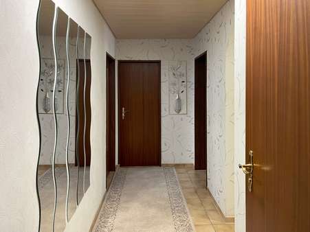 Diele - Erdgeschosswohnung in 74613 Öhringen mit 85m² kaufen