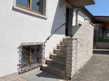 Hauszugang - Einfamilienhaus in 74629 Pfedelbach mit 108m² kaufen
