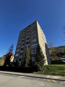 Ansicht Haus - Erdgeschosswohnung in 74676 Niedernhall mit 75m² kaufen