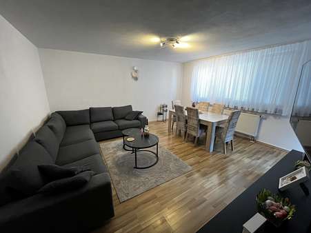 Ess und Wohnzimmer - Erdgeschosswohnung in 74676 Niedernhall mit 75m² kaufen