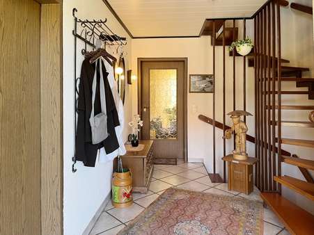 Diele Diele - Doppelhaushälfte in 74613 Öhringen mit 115m² kaufen