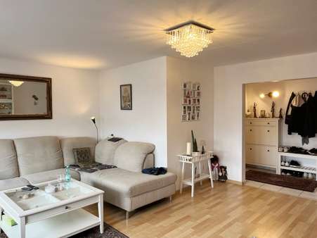 Wohnen - Dachgeschosswohnung in 74613 Öhringen mit 94m² kaufen